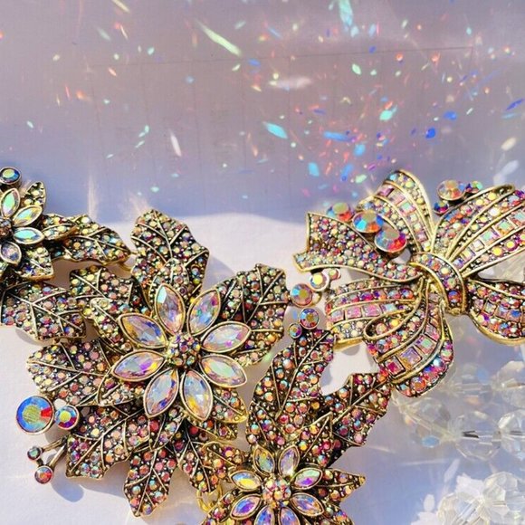 HEIDI DAUS Crystal Floral Necklace & Matching Earrings NWOT Original Box - Picture 4 of 10